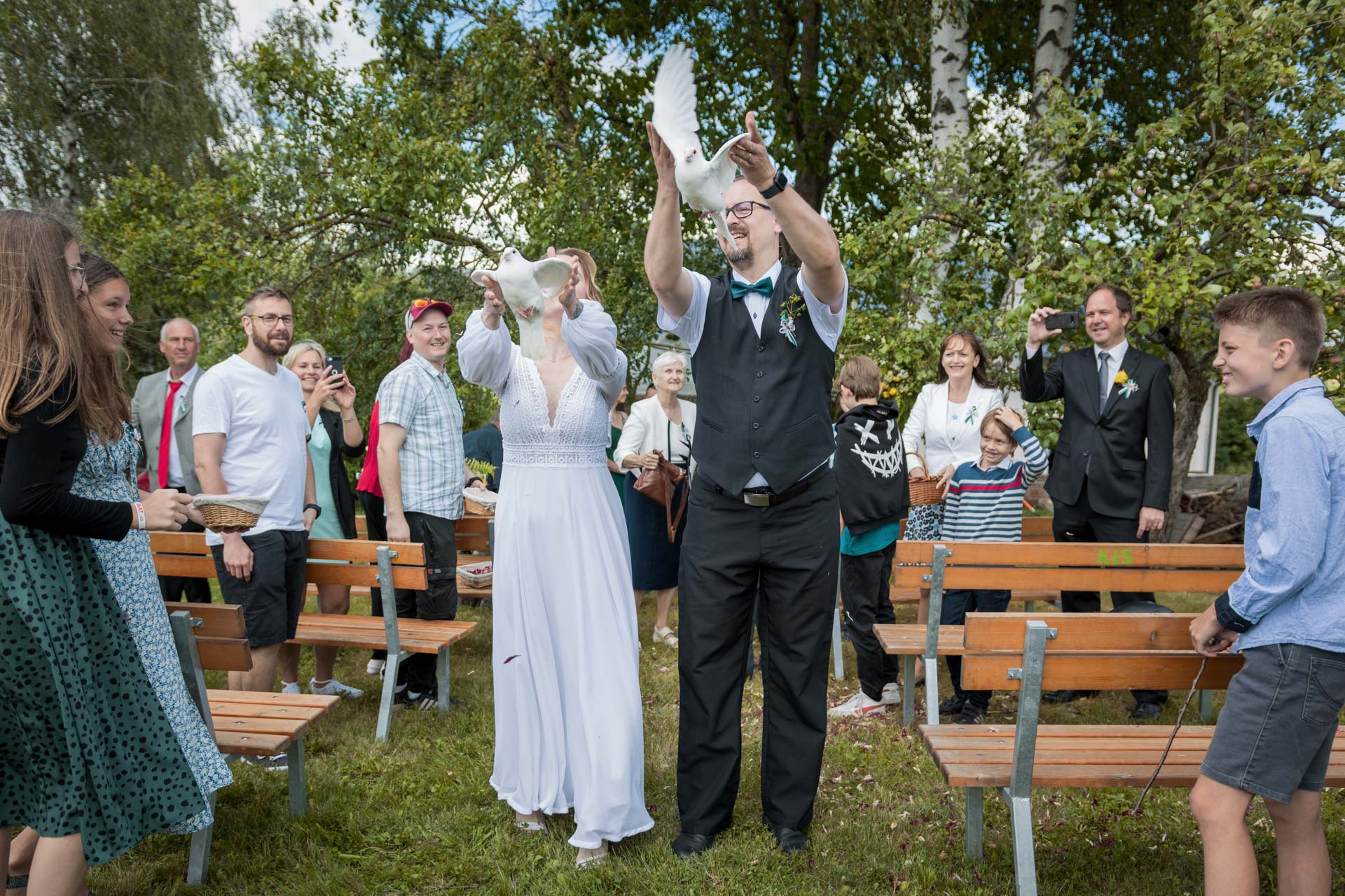 Svatební obřad pod širým nebem